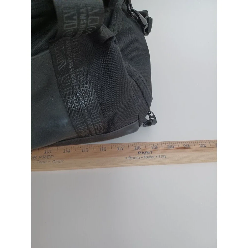 Gymshark Duffel Bag Medium Everyday Gym Bag Black Lightweight Workout Sports